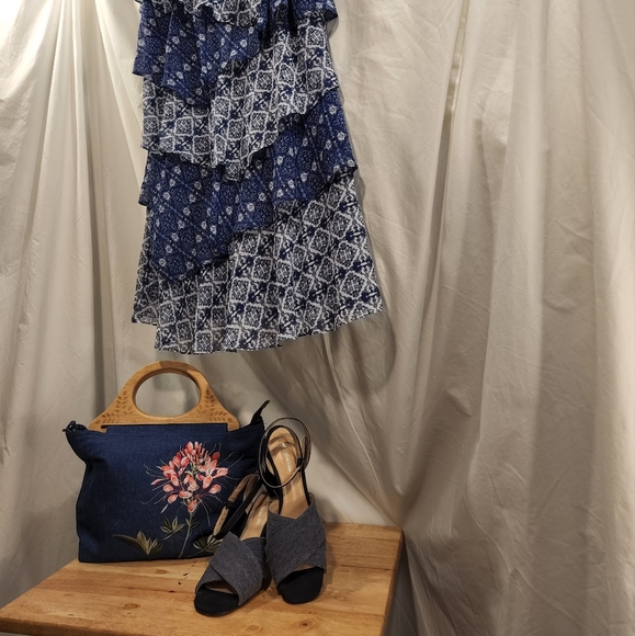 BETHANY DRESS - Picture 6 of 6